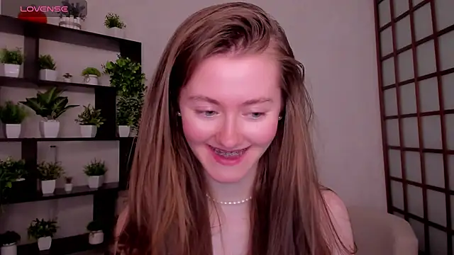 KateCuddle's cam snapshot