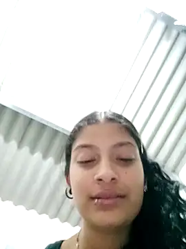 Mei_and_Gaby's cam snapshot