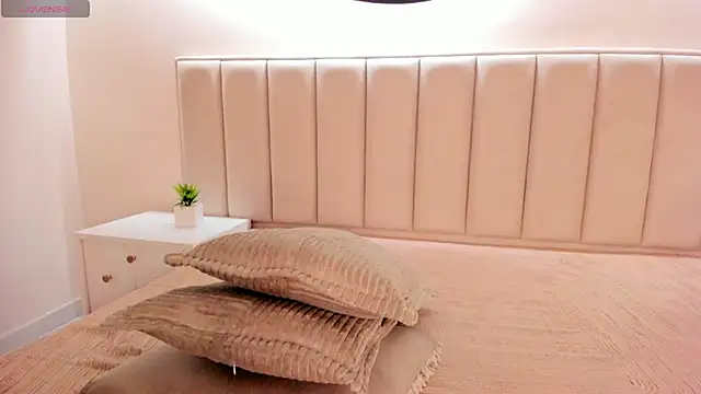 CatalinaCoopper's cam snapshot