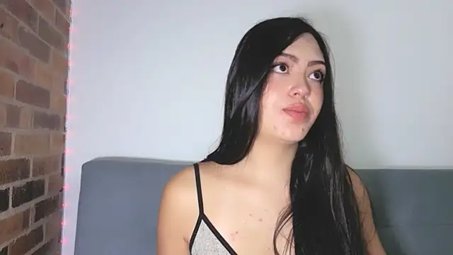 Melanie-Roberts's cam snapshot