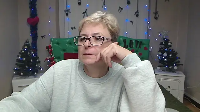 EmiliaGree's cam snapshot