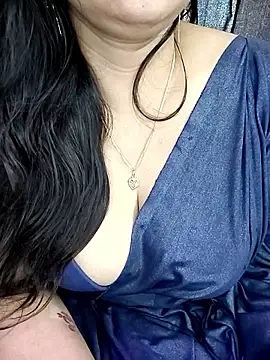 kaamuk_shweta live sex cam