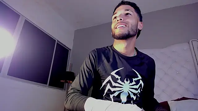 Thiagoferreti live sex cam