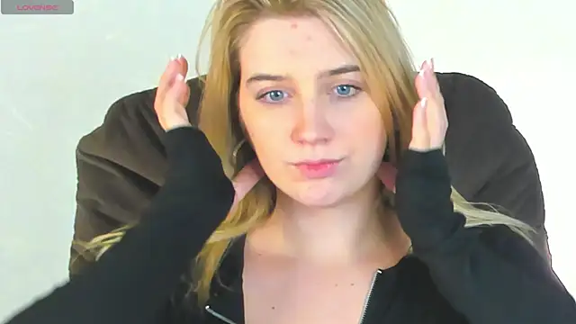 SoftLana's cam snapshot