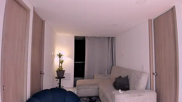 NikaVelvet1's cam snapshot