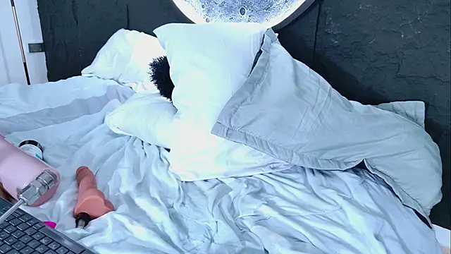 LizzyOlsen's cam snapshot