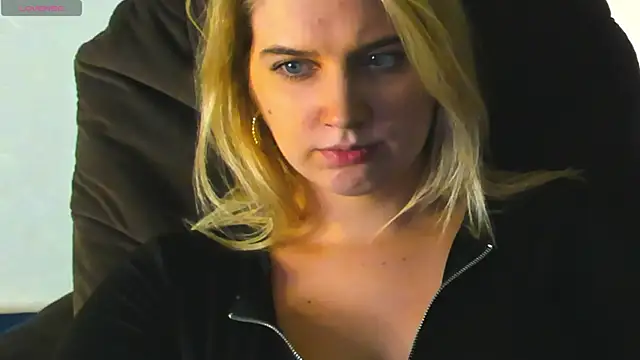 SoftLana's cam snapshot