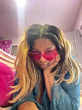 BigFineSelena live sex cam