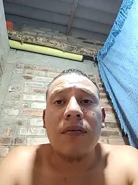 GaaraDiaz live sex cam