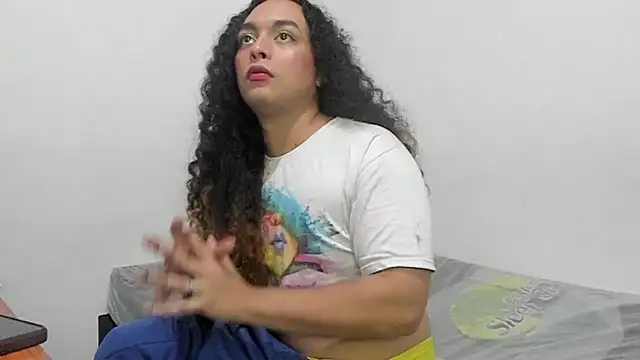 Foxxxy__love's cam snapshot