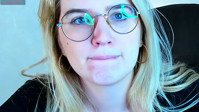 SoftLana's cam snapshot