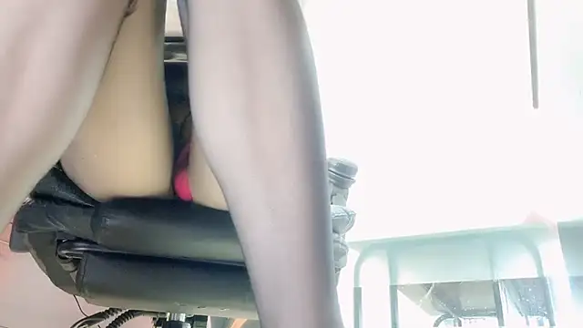 Maneki-nekoo live sex cam