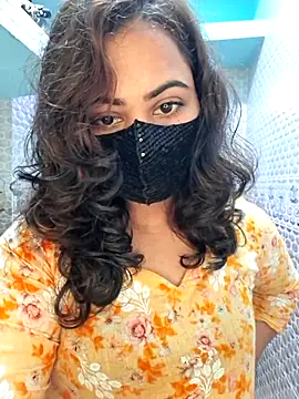 Bristy- live sex cam