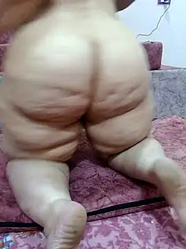 Mama_Queeen's cam snapshot