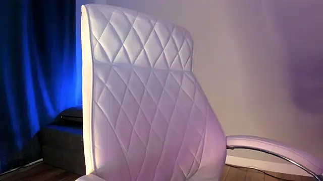 akura011's cam snapshot