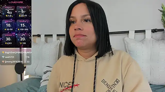 sophie_blake__'s cam snapshot