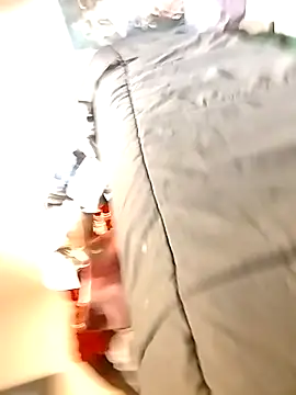 eatmeplease44's cam snapshot