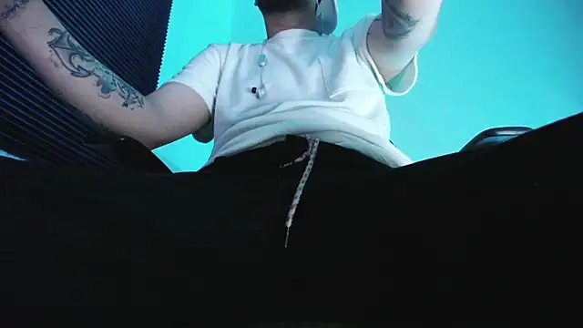 zacwatson_'s cam snapshot