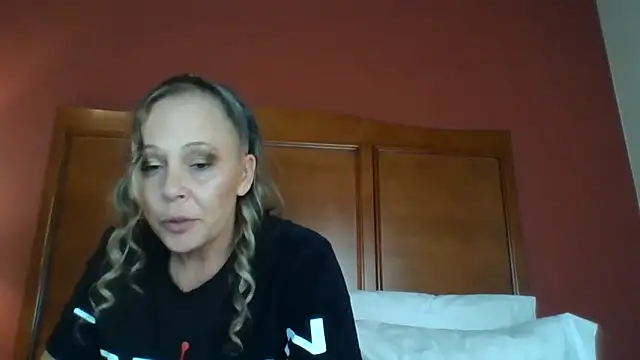 QUEEN_OF_MEN's cam snapshot