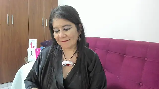 kiraGeiner's cam snapshot