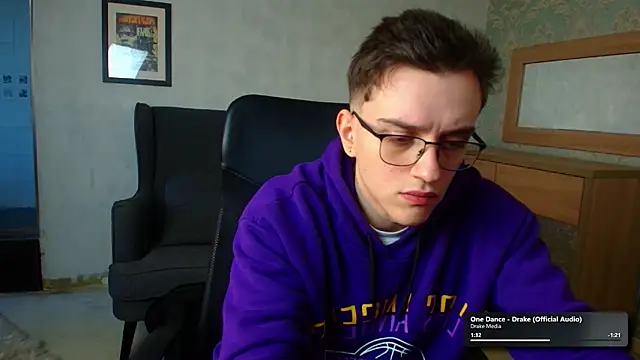 FelixStarkk live sex cam