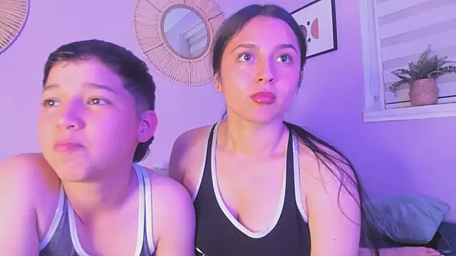 Auroraaa_527's cam snapshot