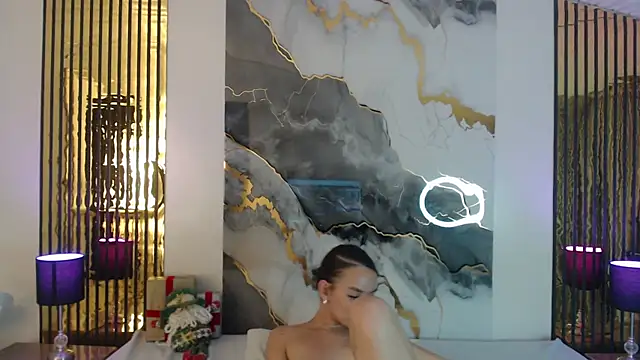 MiticaBrennet_'s cam snapshot