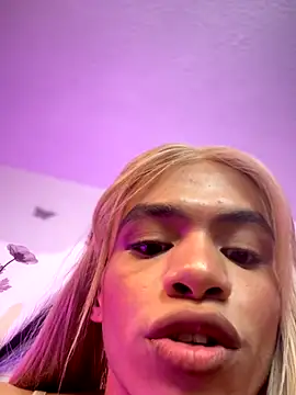 Katy_bratz_ live sex cam