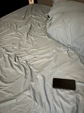 ElegantDic's cam snapshot