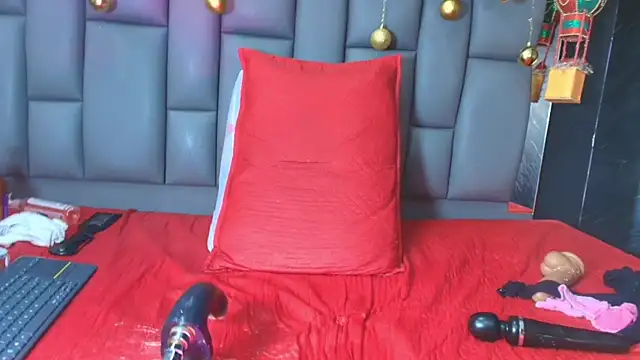 Roxana_gomez live sex cam