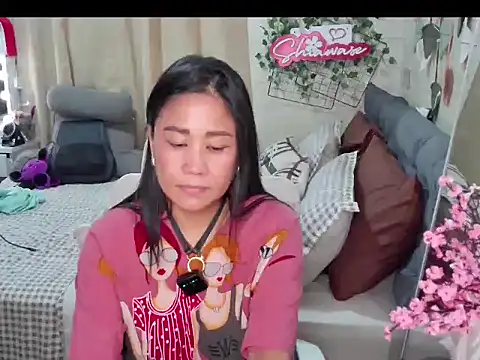 Shiawase1125 live sex cam