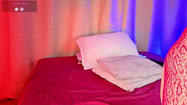 mia_bonneett's cam snapshot