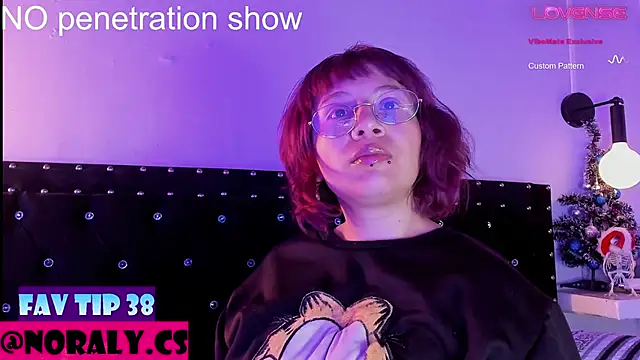 hey_noraly live sex cam