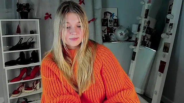 Rebecca_Kelly's cam snapshot