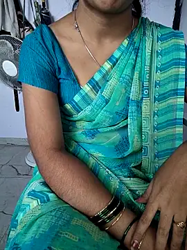 Cute-Telugu-Teacher live sex cam