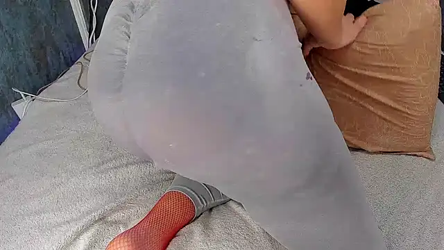 RedAssHottie live sex cam