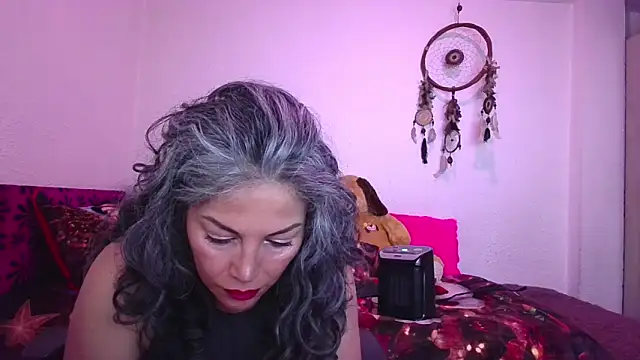 Victoria_Lover's cam snapshot