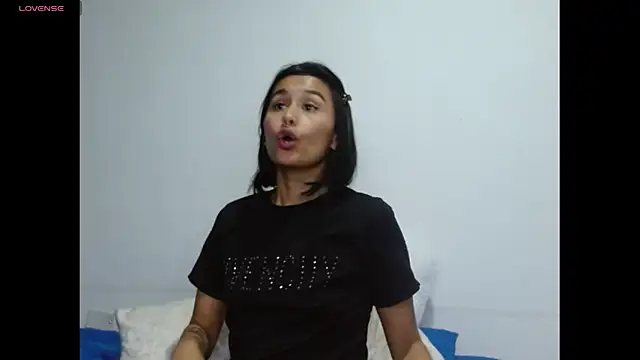 Gia_Lee's cam snapshot