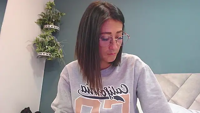 SharisWillian's cam snapshot