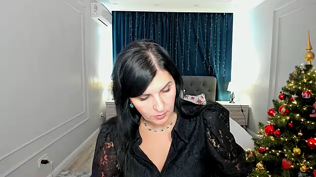 Moon_Veloure1's cam snapshot