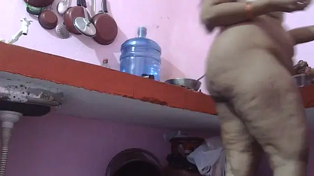 Pooja-suman's cam snapshot