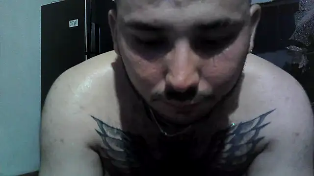 maximo_torreychelli's cam snapshot