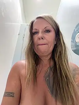 RubyInk's cam snapshot