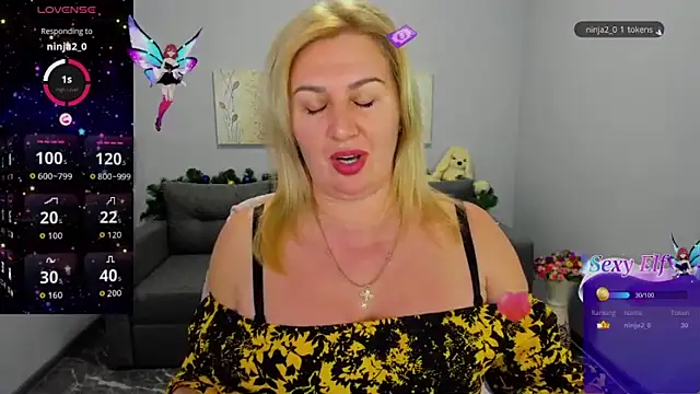 Lili_Crossi's cam snapshot