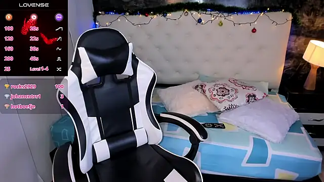 tamara_colliins_'s cam snapshot