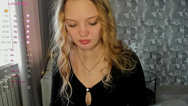 Lovely_Lure's cam snapshot