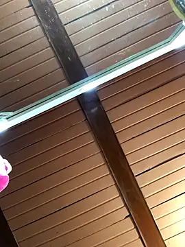 Rachellcooperrr's cam snapshot