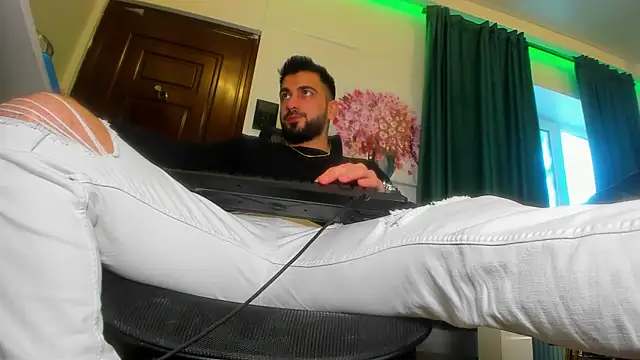 master9four live sex cam