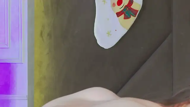 MarilynNova live sex cam