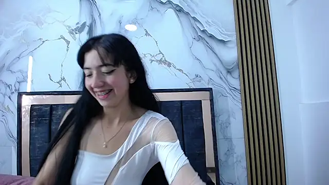 nina_wood11's cam snapshot